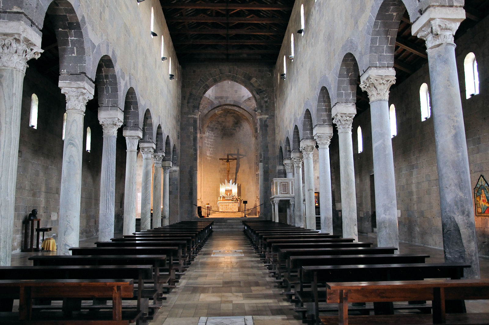 Scopri l'incantevole Borgo Medioevale di Caserta Vecchia